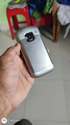 নোকিয়া ই৫ সাদা