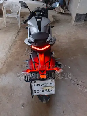 সুজুকি জিক্সার এফআই এবিএস ২০২০ সিলভার