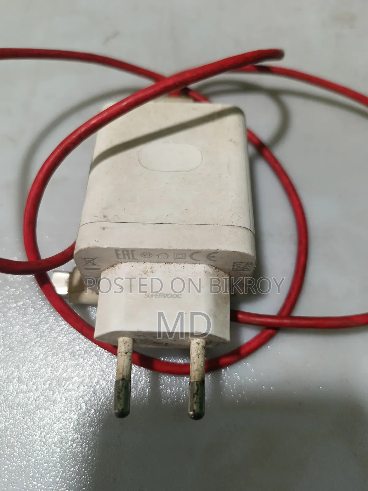 One Plus Supervooc 33w original charger for sale