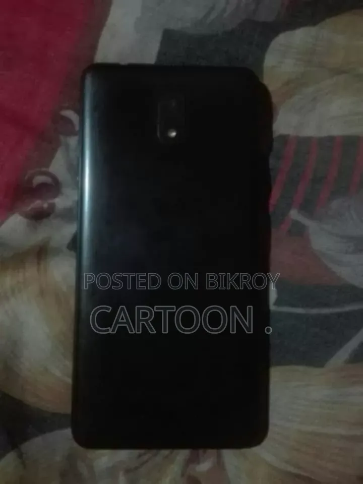 2E 8 GB Black