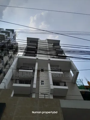 3-bedroom Apartment in Numan Property Bd, Basundhara for rent