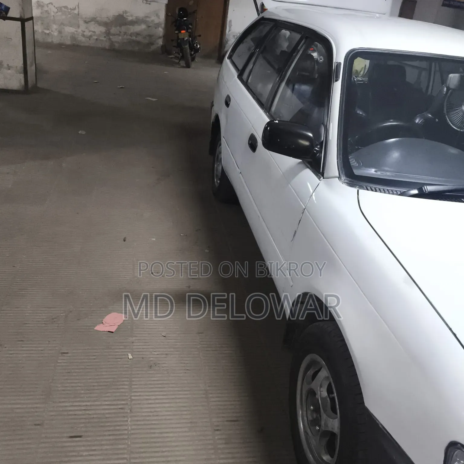 Toyota Corolla 1999 White