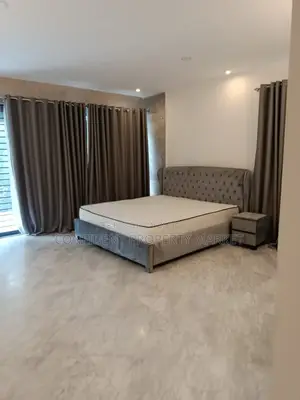 Furnished 4-bedroom Apartment in Gulshan for Rent