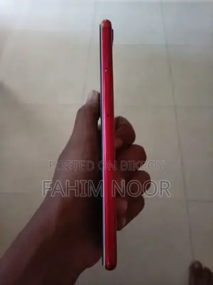 Apple iPhone 8 Plus 64 GB Red