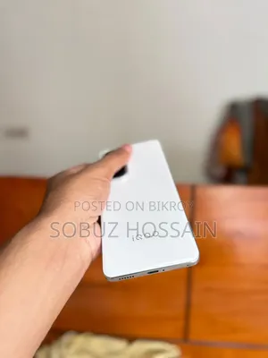 iQOO 256 GB White