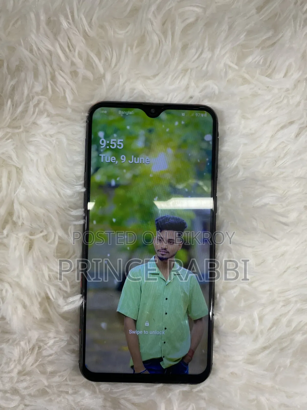 Samsung Galaxy M20 32 GB Black