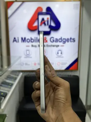 Oppo A6 256 GB White