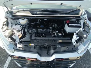 Toyota Noah 2022 Pearl