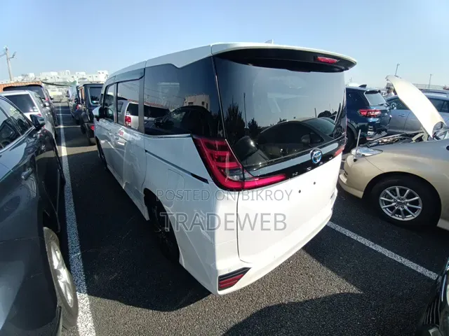 Toyota Noah 2022 Pearl