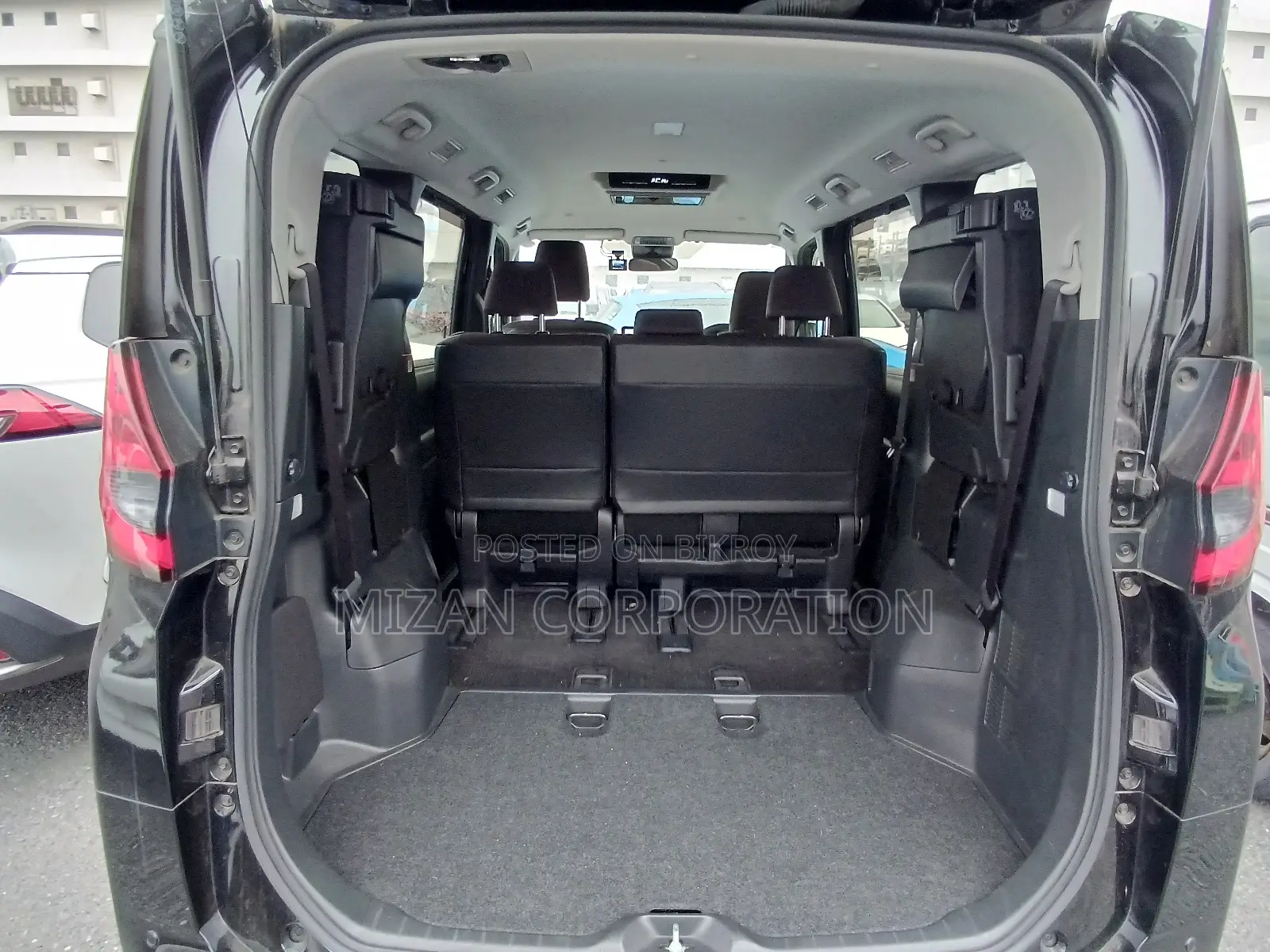 Toyota Noah 2022 Black