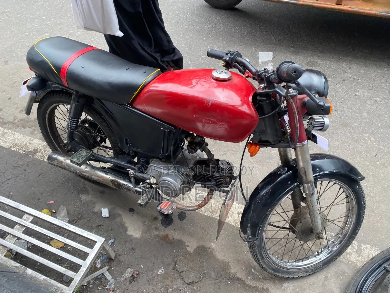 Honda Hornet 2026 Red