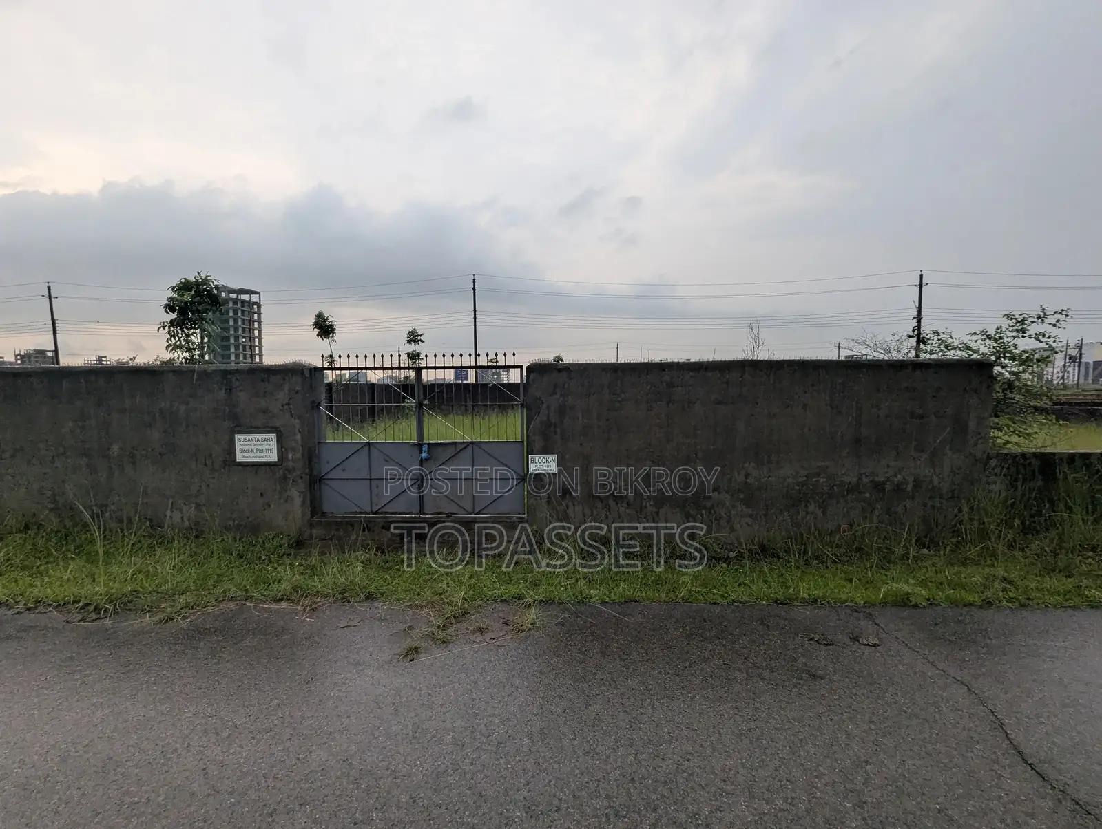 Urgent Sale – South Facing 6 Katha Joined Plot at N Block, Bashundhara