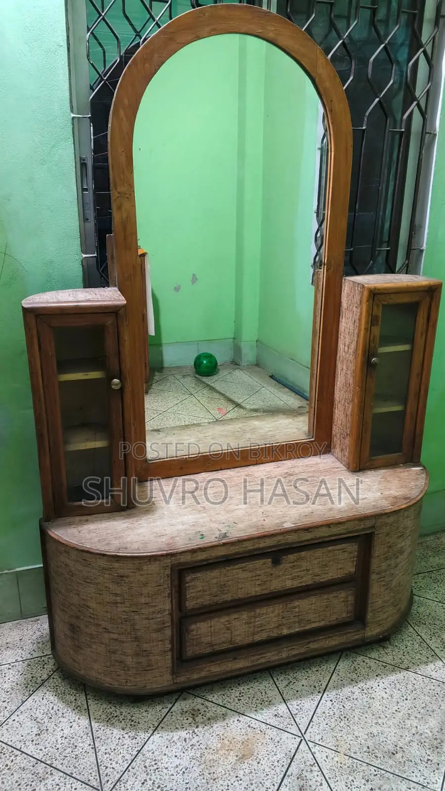 Dressing Table for Sell