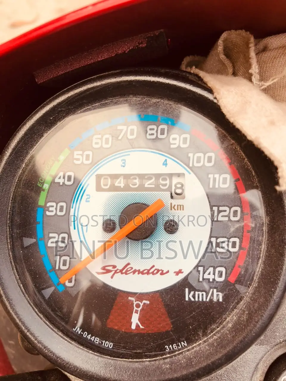Hero Splendor Plus 2025 Red