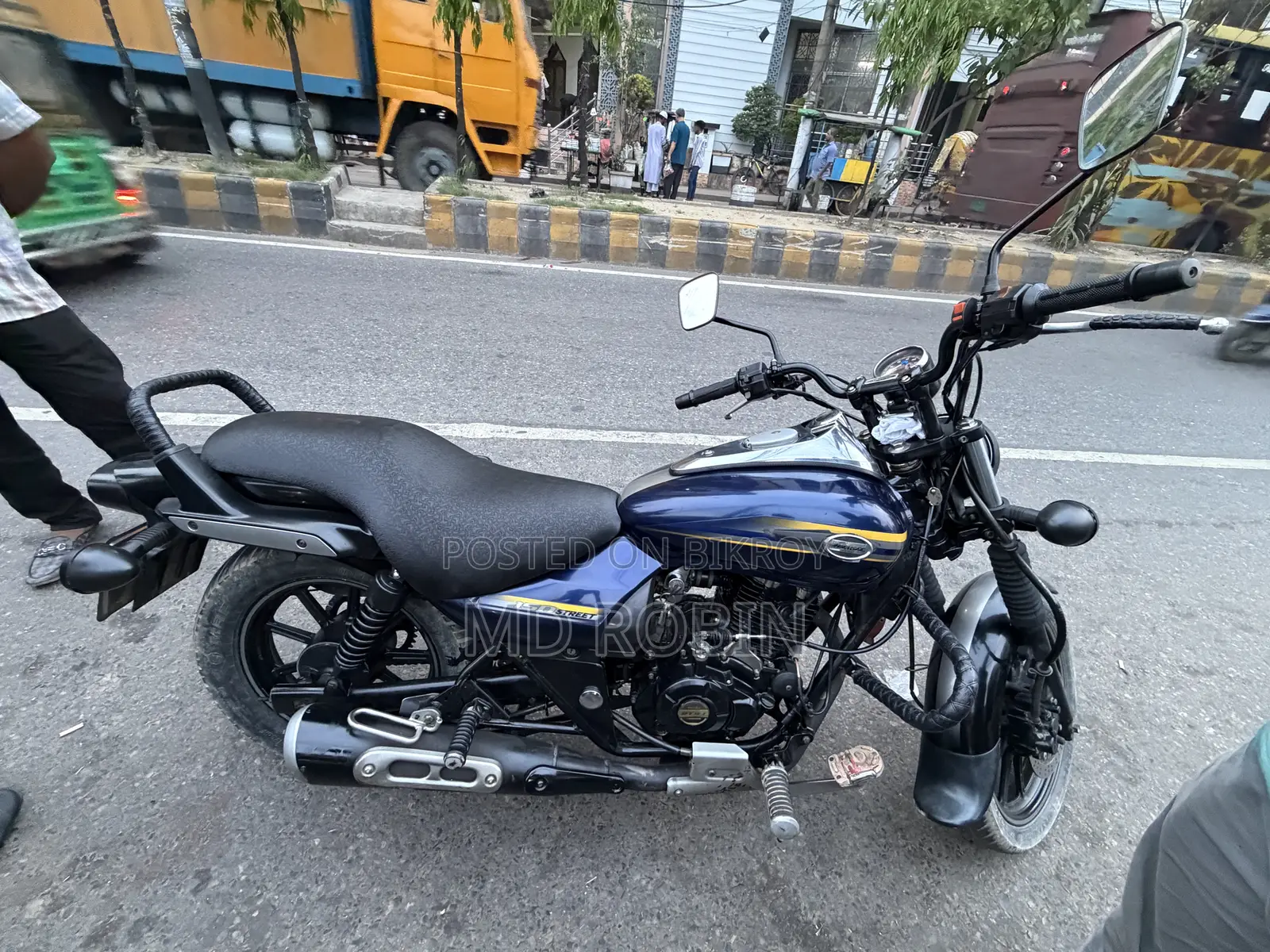 বাজাজ অ্যাভেঞ্জার ১৫০ স্ট্রিট ২০১৮ নীল