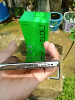 Infinix Note 40 Pro 256 GB Gold