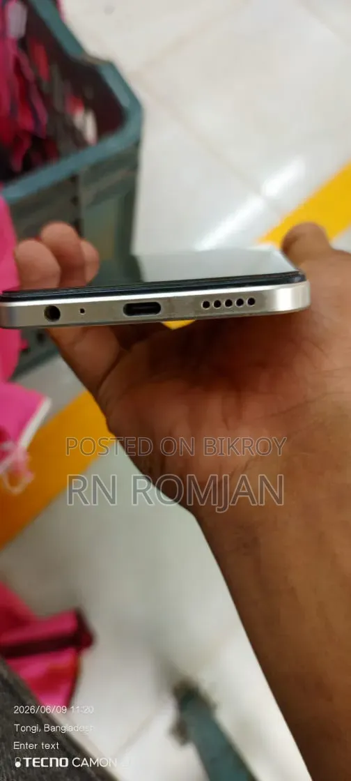 Vivo Y56 128 GB Gold