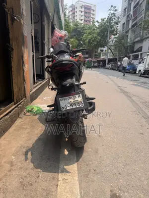 হোন্ডা হর্নেট ২০২১ লাল
