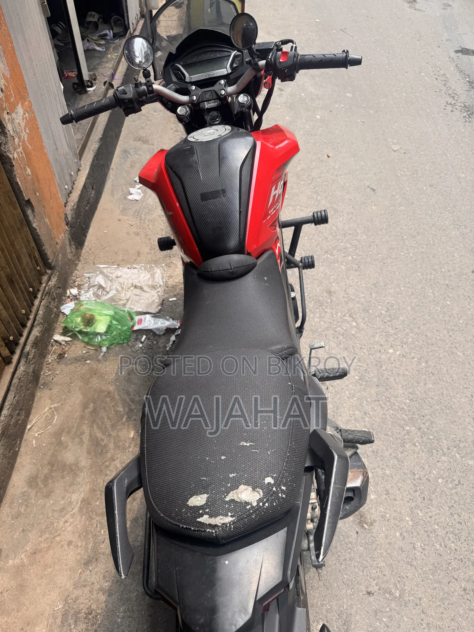 হোন্ডা হর্নেট ২০২১ লাল