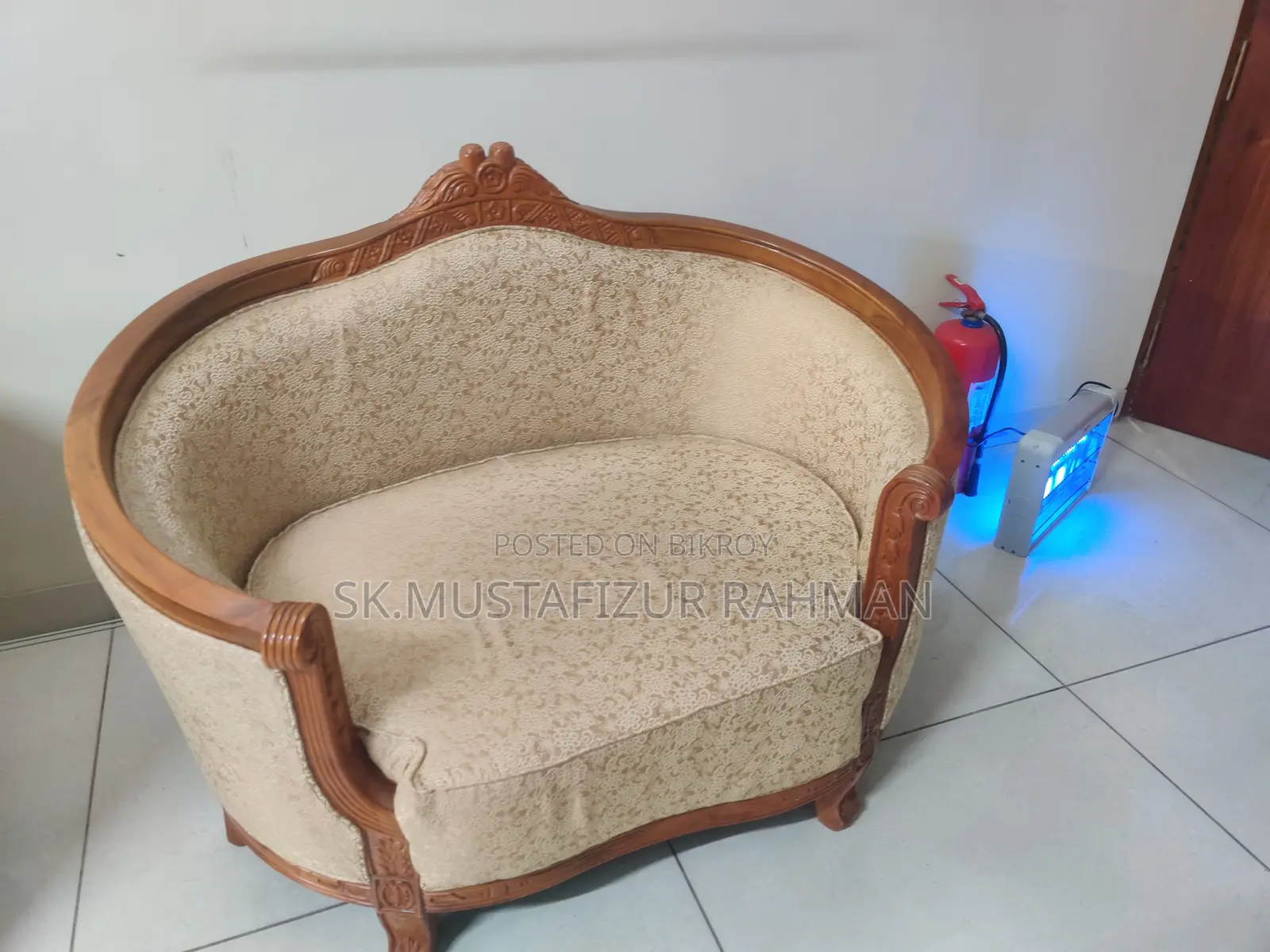 Atobi Sofa