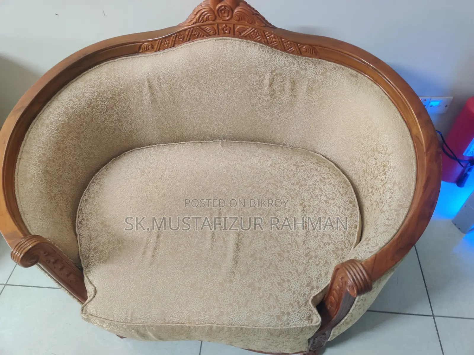 Atobi Sofa