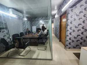 গুলশানের জন্য সম্পূর্ণ ফার্নিশড অফিস স্পেস ভাড়া