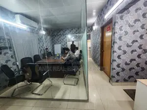 গুলশানের জন্য সম্পূর্ণ ফার্নিশড অফিস স্পেস ভাড়া