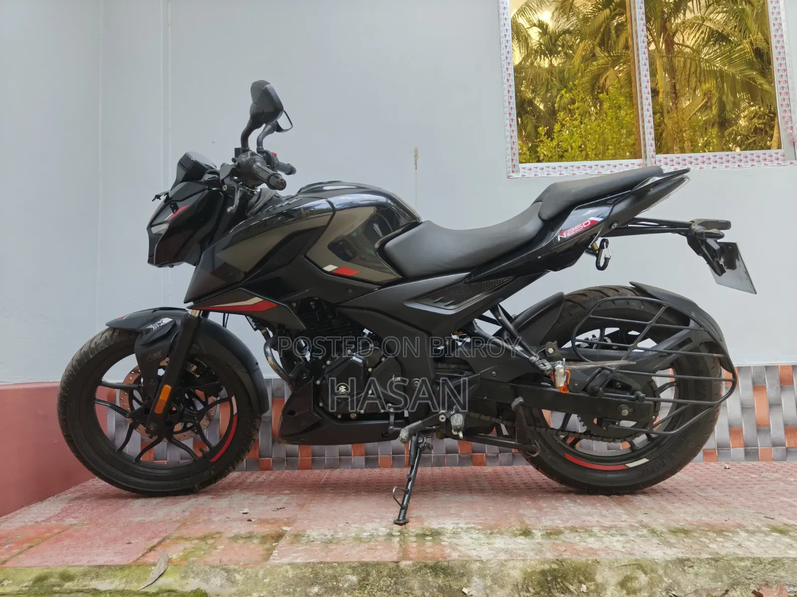 Bajaj Pulsar N250 2024 Black