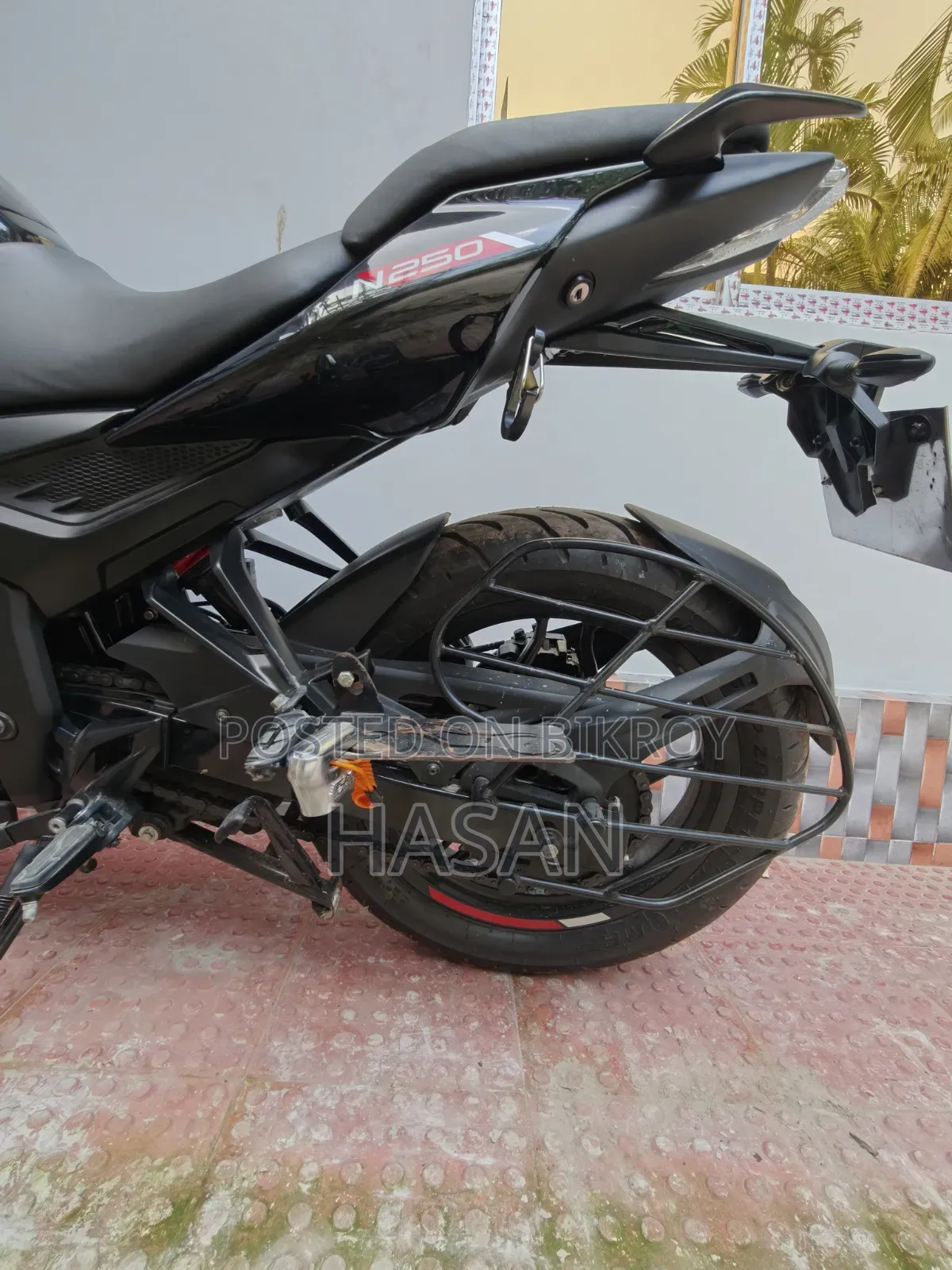 Bajaj Pulsar N250 2024 Black