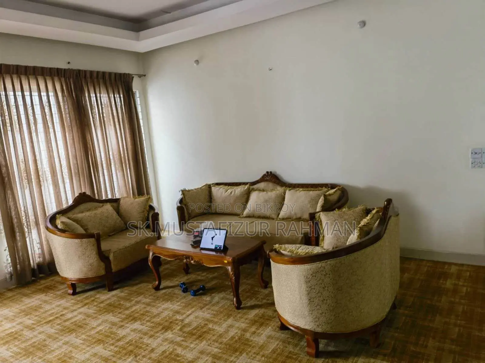 Atobi Sofa