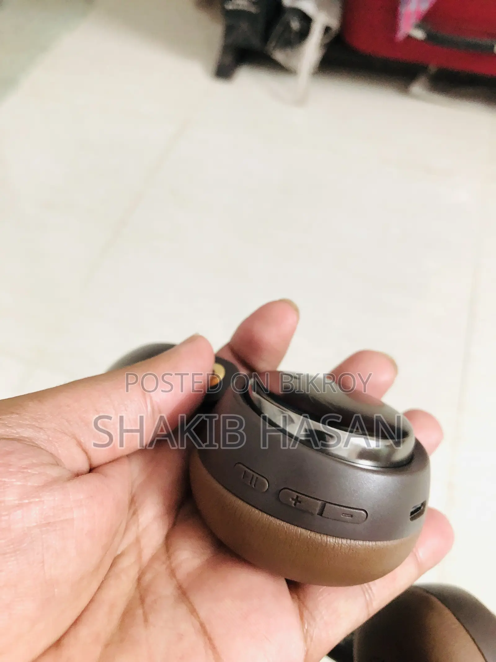 80 Hours of Use on a Single Charge