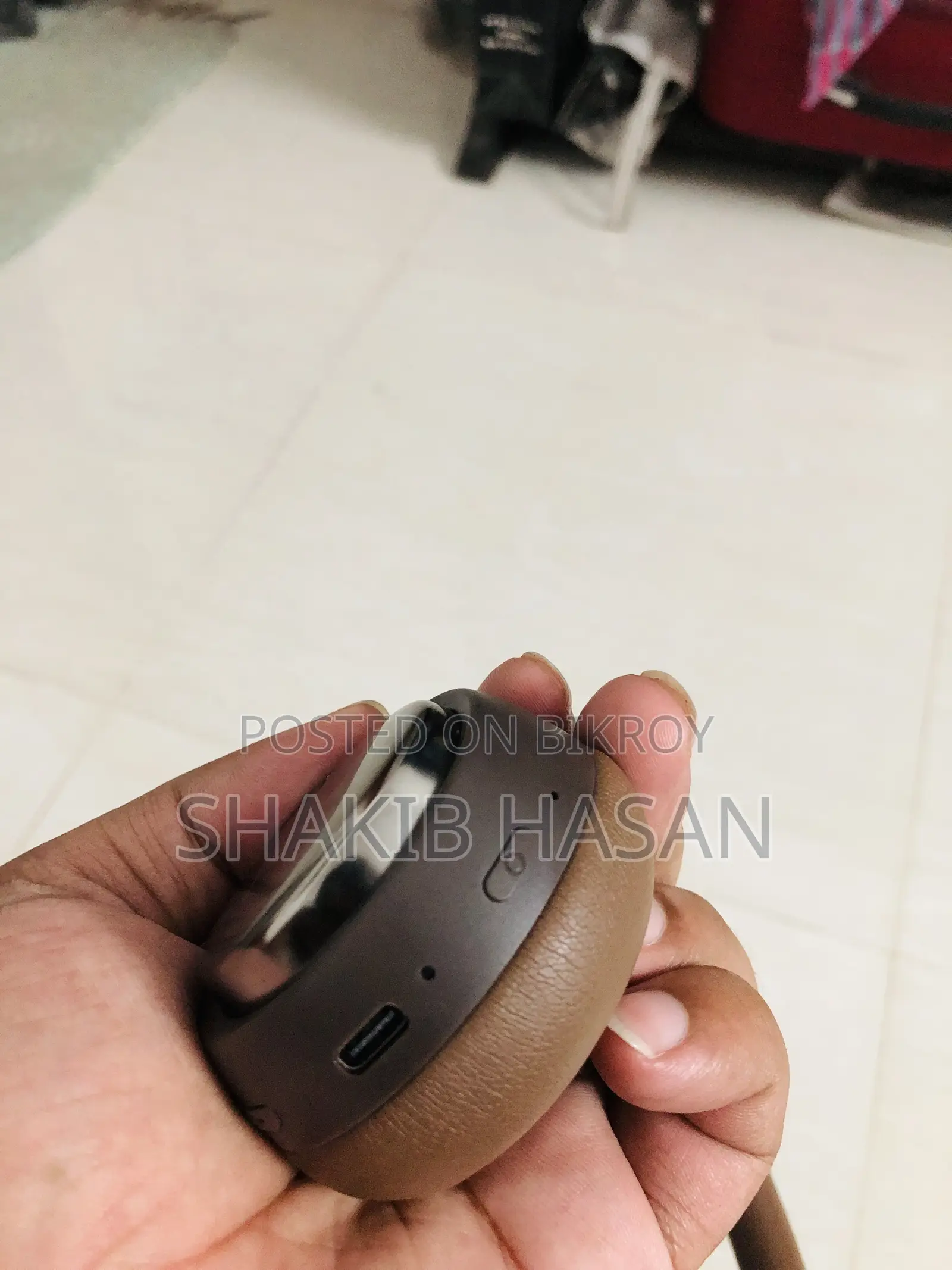 80 Hours of Use on a Single Charge
