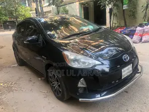 Toyota Aqua 2013 Black