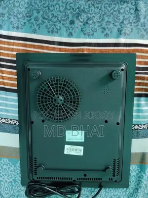 Topper Induction Cooktop. Like new. (RFL)