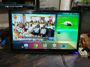 32" Smart TV