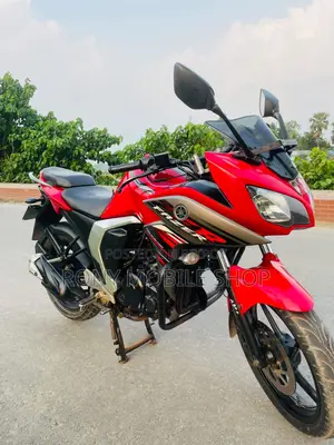 ইয়ামাহা এফজেড ২০২২ লাল