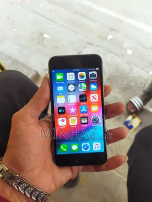 Apple iPhone 6 16 GB White