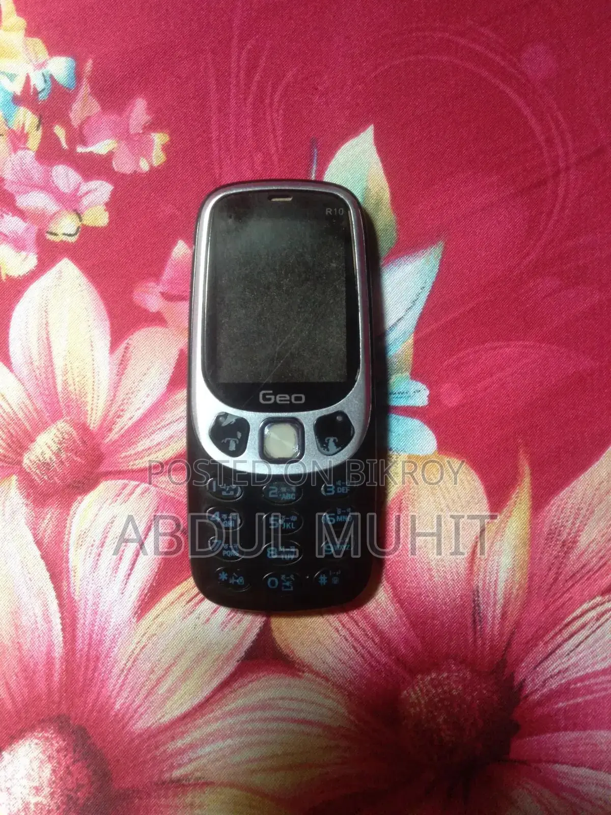 Geo R10 Black