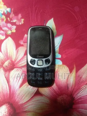 Geo R10 Black