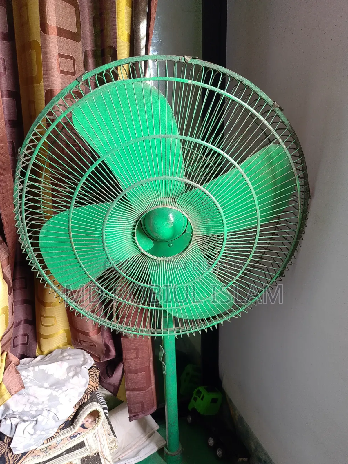 ফ্যানটা ব্যবহার করা হয় না এজন্য বিক্রয় করব