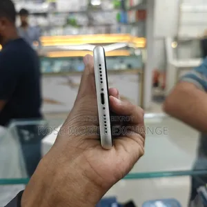 Apple iPhone 11 128 GB White