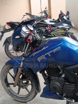 TVS Apache RTR 160 2 Valve 2017 Blue