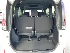 Toyota Noah 2021 Pearl
