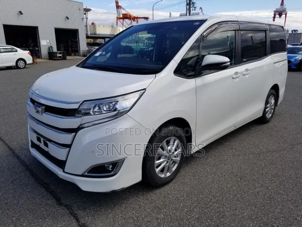 Toyota Noah 2021 Pearl