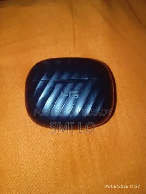 This is an earbud named SG Cool, brand new