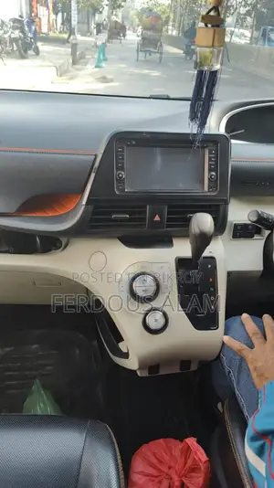Toyota Sienta 2015 Black