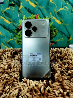 Realme 256 GB Silver