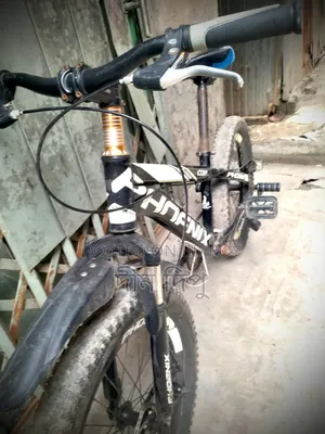 Pursang E-Tracker 2025 Black