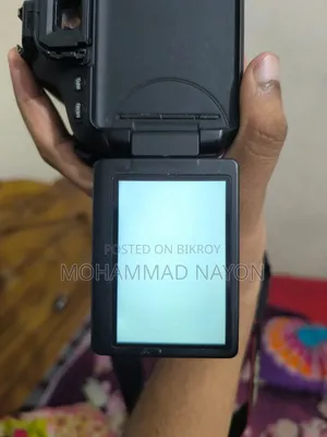 Canon 700D With 18-55mm Zoom Lens