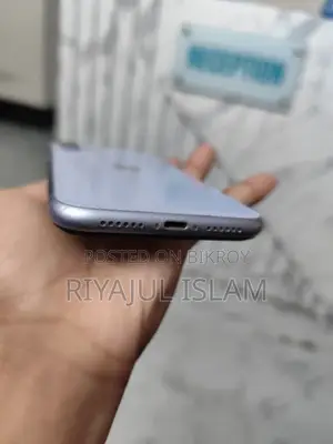 Apple iPhone 11 64 GB Purple